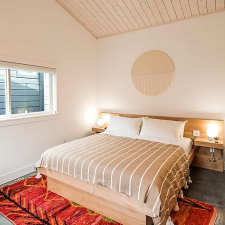 Longboard Studio Includes King Bed And Kitchenette Stinson Beach Exterior photo